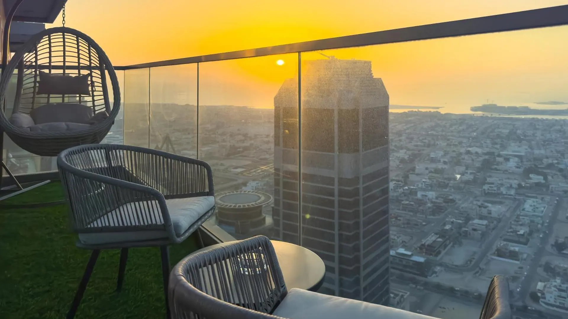 아파트 3 Bedroom - Pool Access - 7 Mins To Dubai Mall - Sun Set View