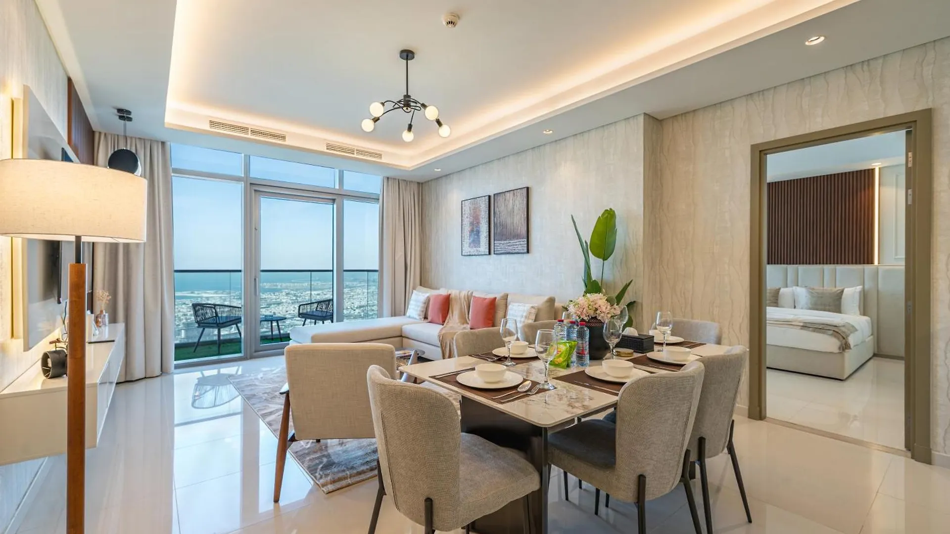3 Bedroom - Pool Access - 7 Mins To Dubai Mall - Sun Set View 0*,  아랍에미리트