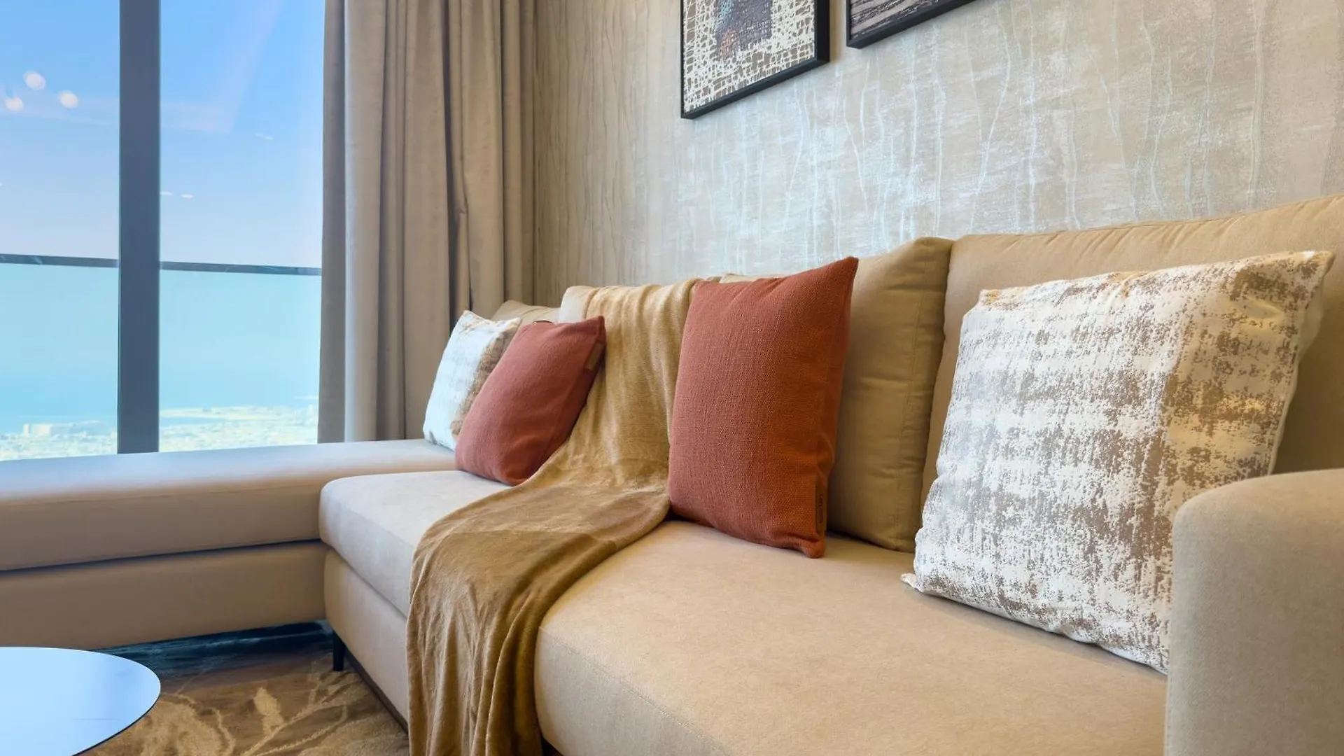 3 Bedroom - Pool Access - 7 Mins To Dubai Mall - Sun Set View 아파트
